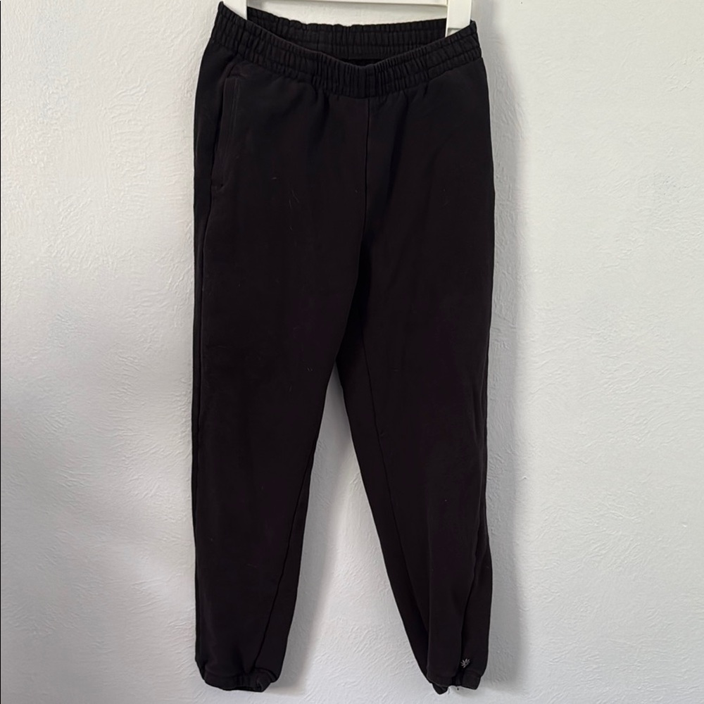 Athleta Black Sweatpants Relaxed Fit Elastic Cuffs